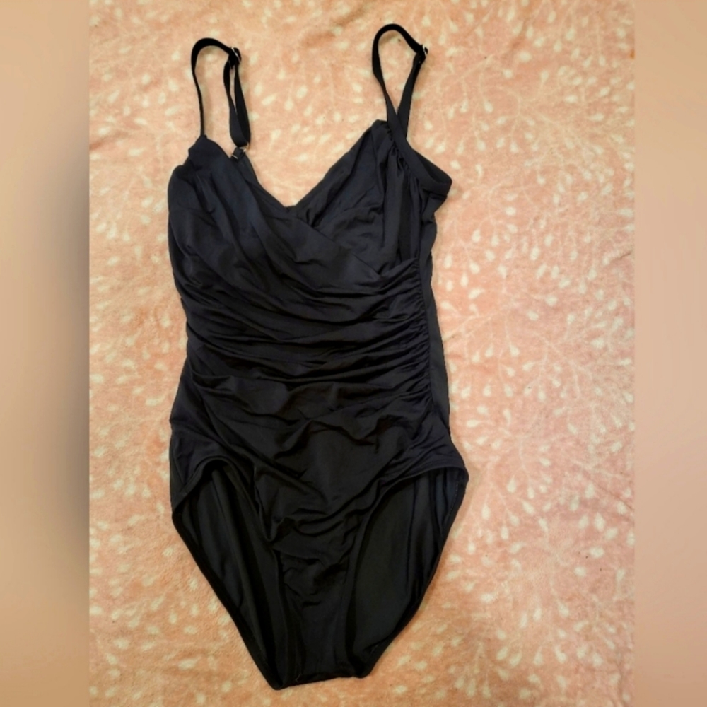 One piece swimsuit